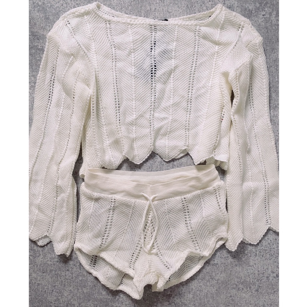 Lace crop long sleeve and short set